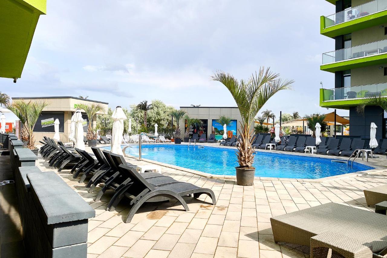 Berlin Luxury Apartment Spa N Pool Beach Resort Năvodari Eksteriør billede