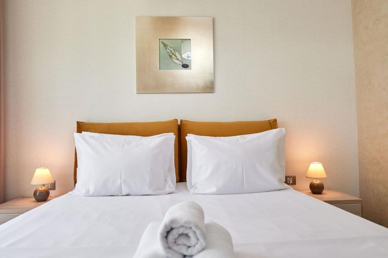 Berlin Luxury Apartment Spa N Pool Beach Resort Năvodari Eksteriør billede