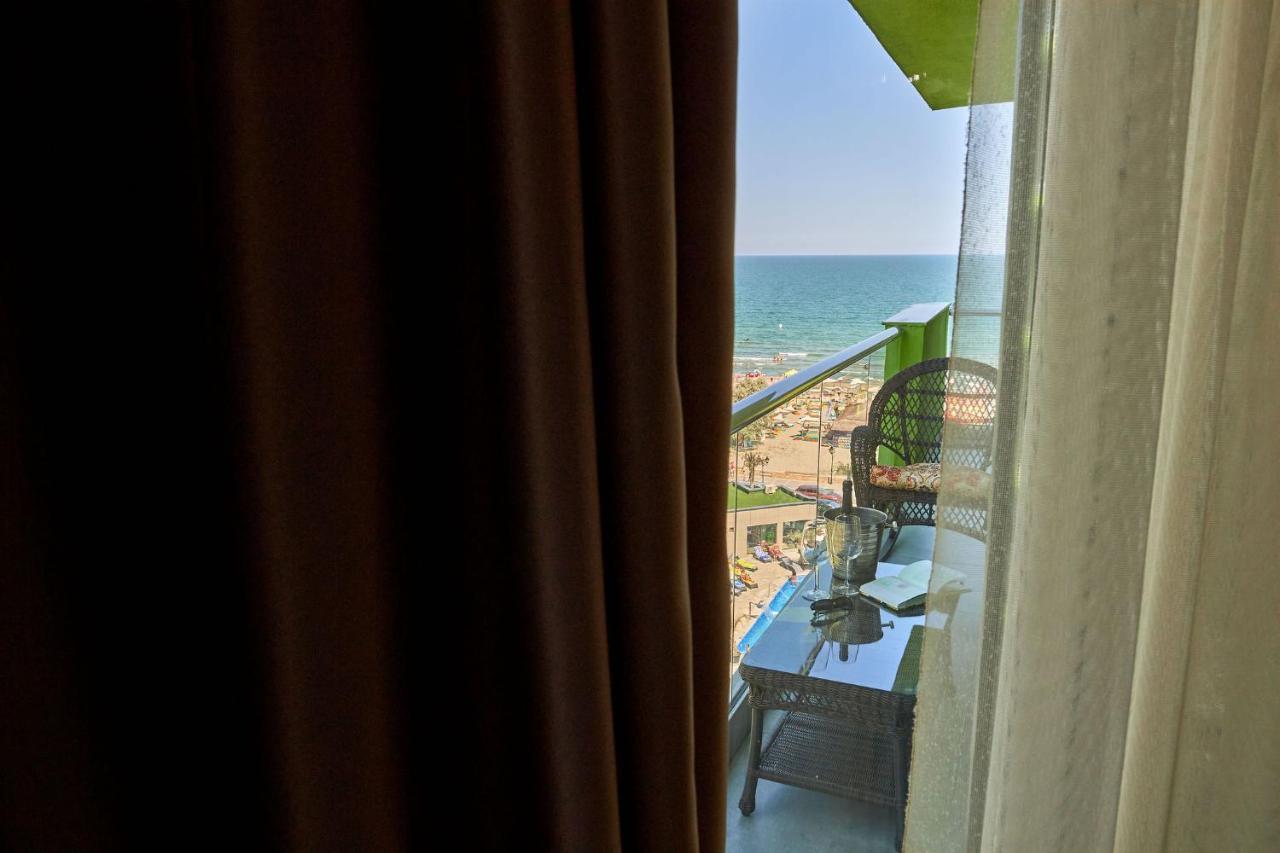 Berlin Luxury Apartment Spa N Pool Beach Resort Năvodari Eksteriør billede