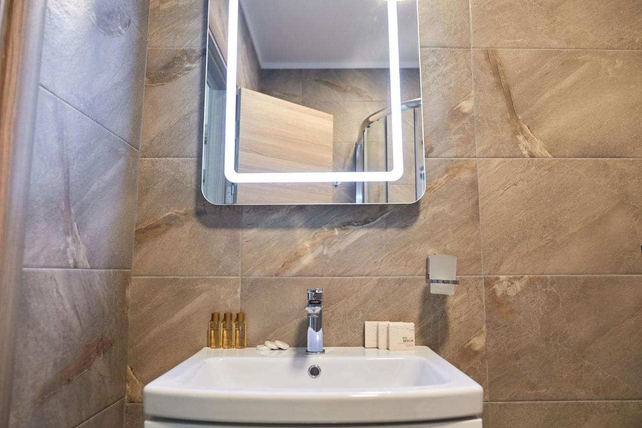 Berlin Luxury Apartment Spa N Pool Beach Resort Năvodari Eksteriør billede